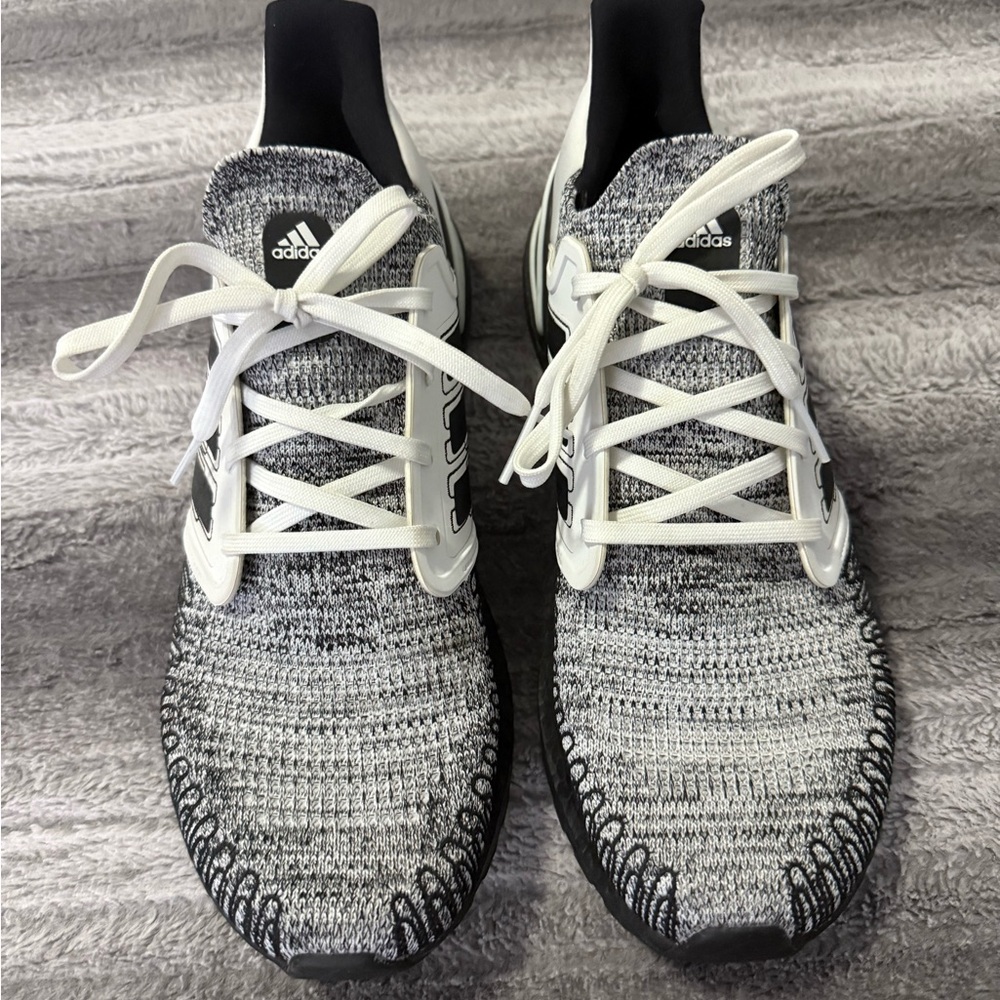Adidas Men's Ultraboost white running sneakers Oreo low top trainers